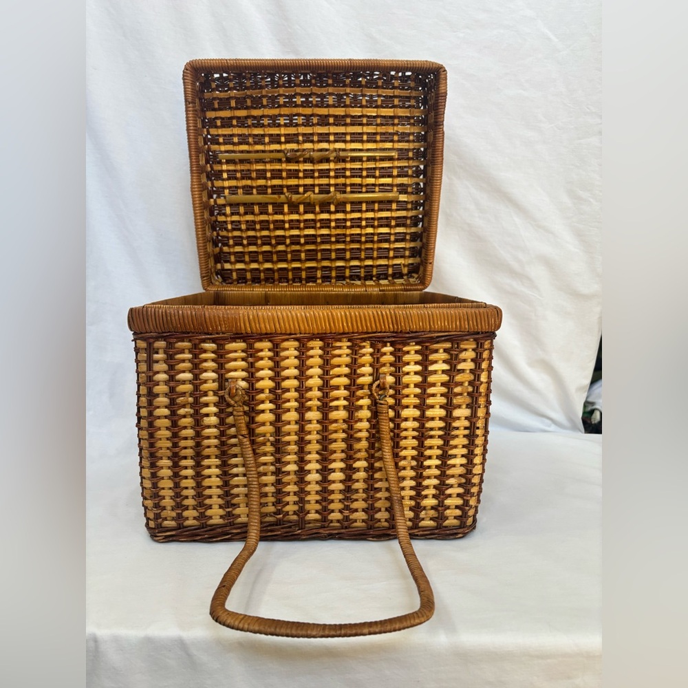 Woven Wicker Picnic Basket with Handles. 13x11x11” - Picture 5 of 13